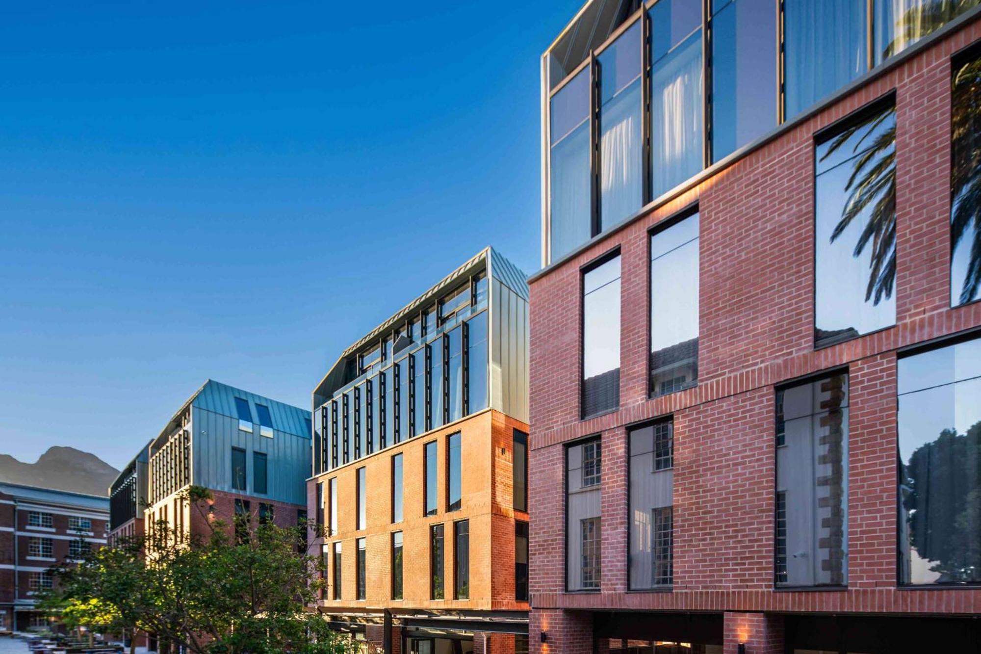 Canopy By Hilton Cape Town Longkloof Exterior photo