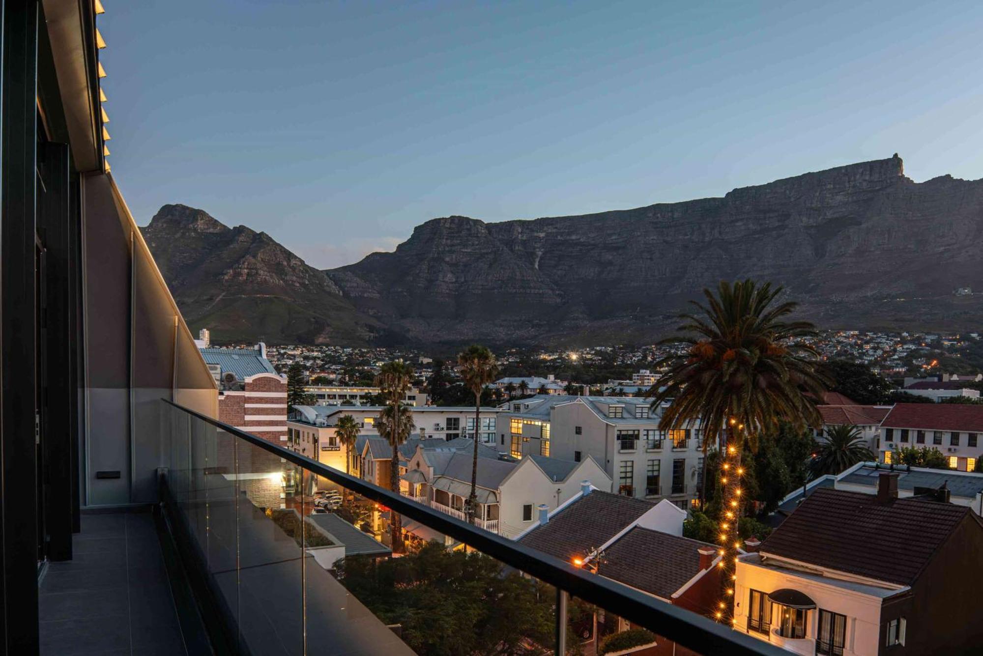 Canopy By Hilton Cape Town Longkloof Exterior photo